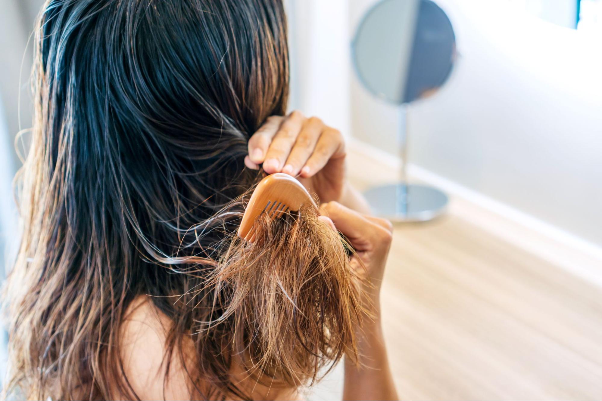 How to wash your hair correctly so it doesn't get damaged.